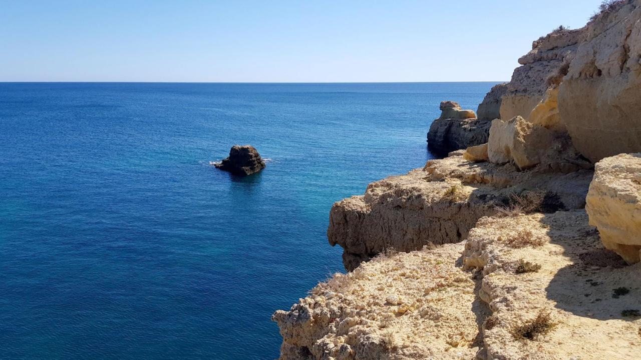 Magnific Studio With A Cozy Garden, 5 Minutes To The Beach Albufeira Ngoại thất bức ảnh