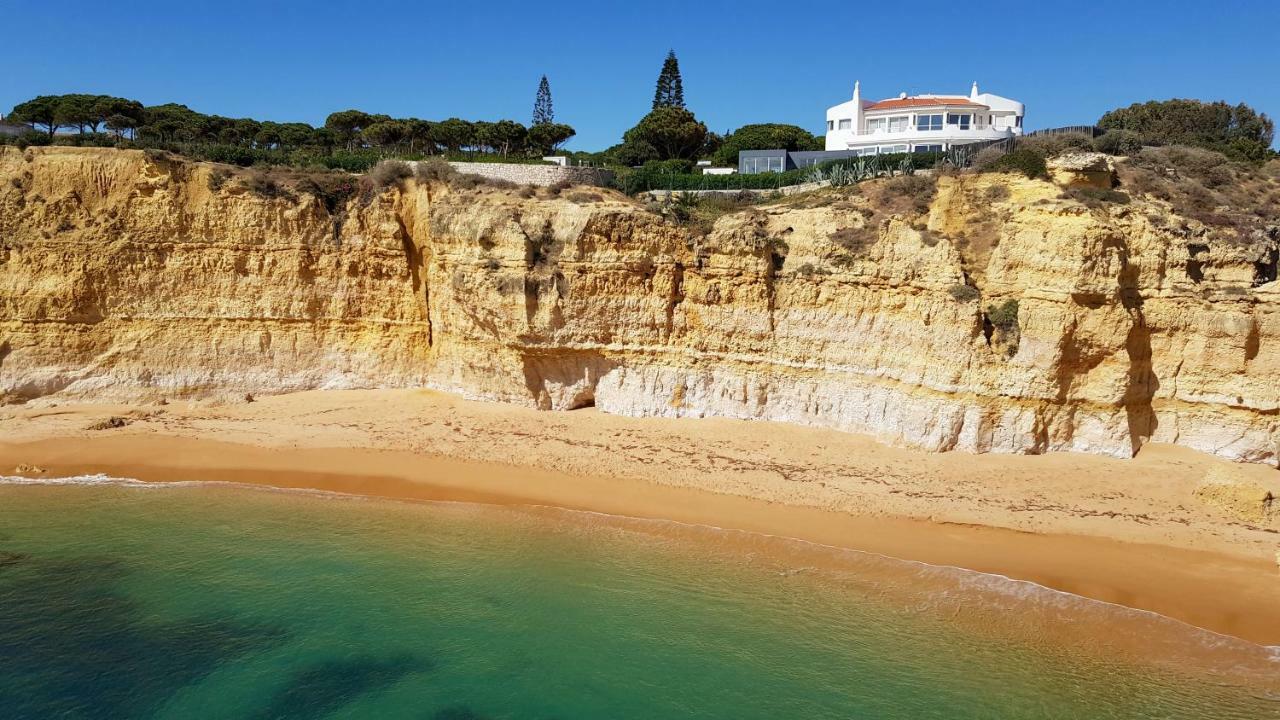 Magnific Studio With A Cozy Garden, 5 Minutes To The Beach Albufeira Ngoại thất bức ảnh