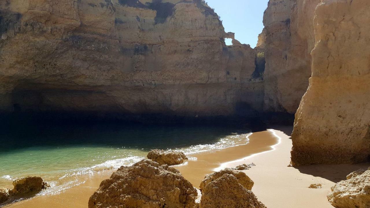 Magnific Studio With A Cozy Garden, 5 Minutes To The Beach Albufeira Ngoại thất bức ảnh